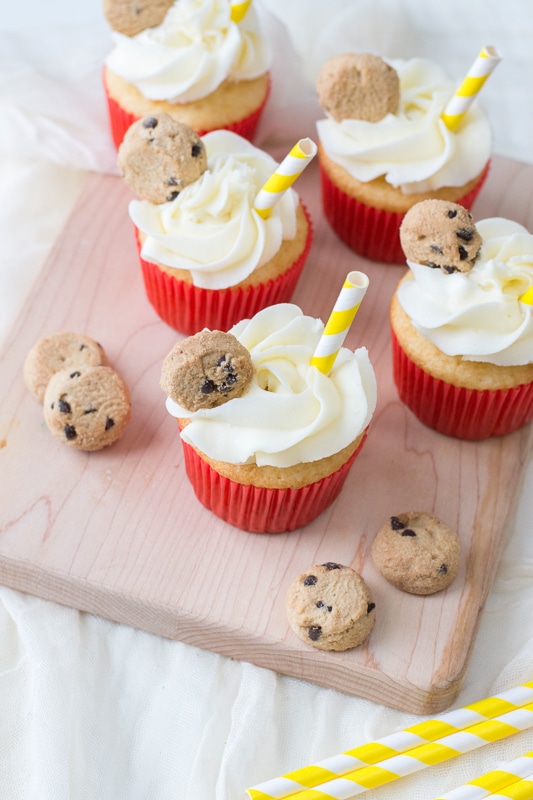 Milk and Cookies Cupcakes Recipe 
