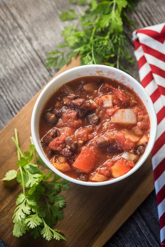 vegan chili in the slow cooker