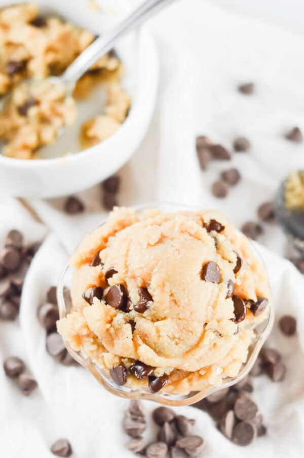 https://ohmyveggies.com/wp-content/uploads/2023/08/vegan-edible-cookie-dough-01-600x902.jpg