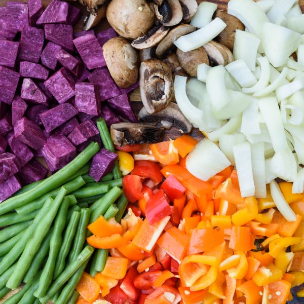 fresh veggies for vegan jambalaya