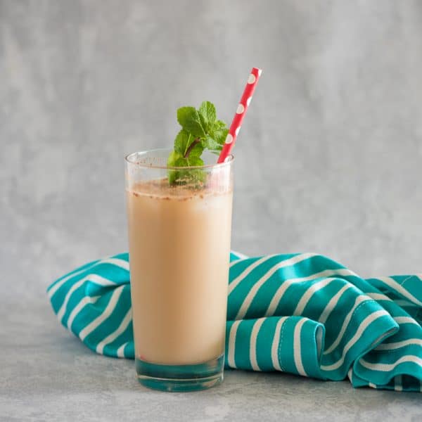 vegan thai iced tea with mint