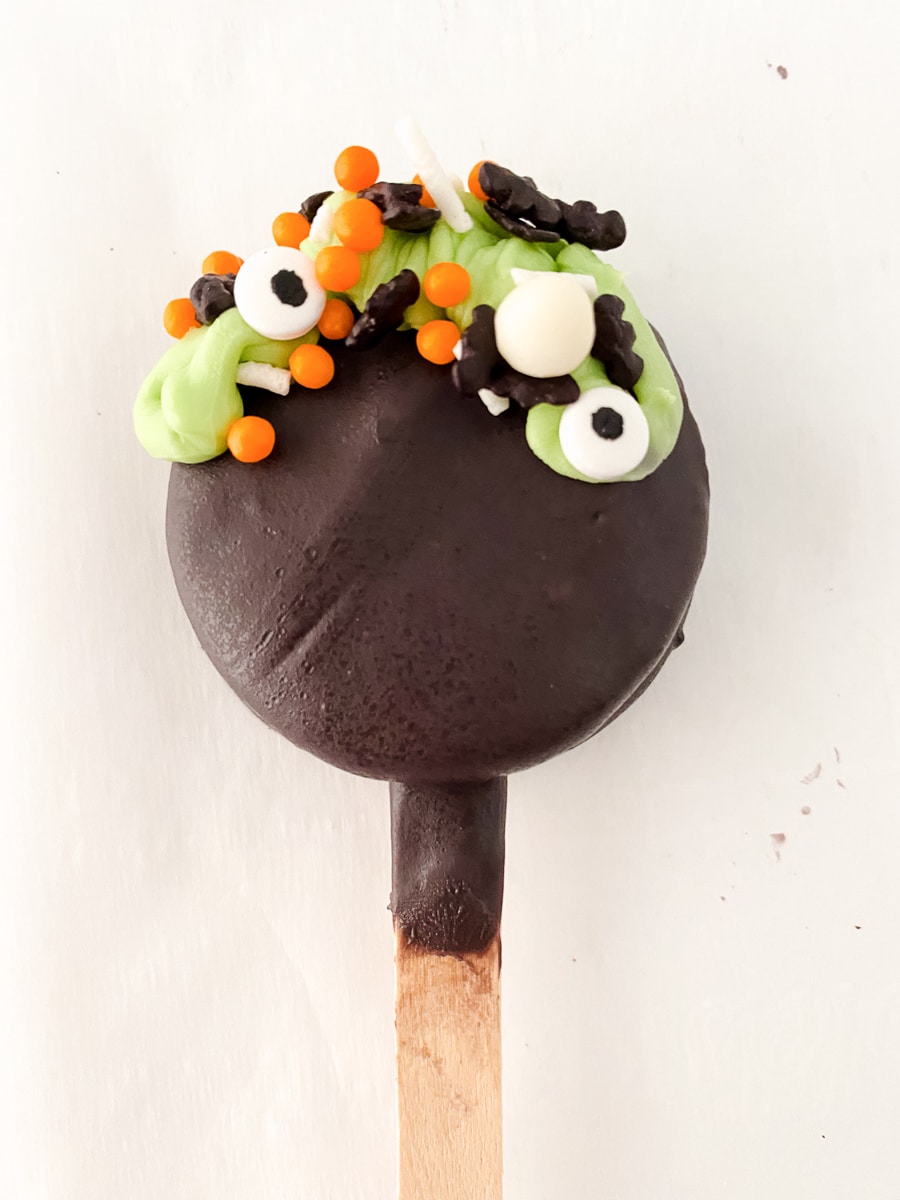 Cauldron Oreo Pops