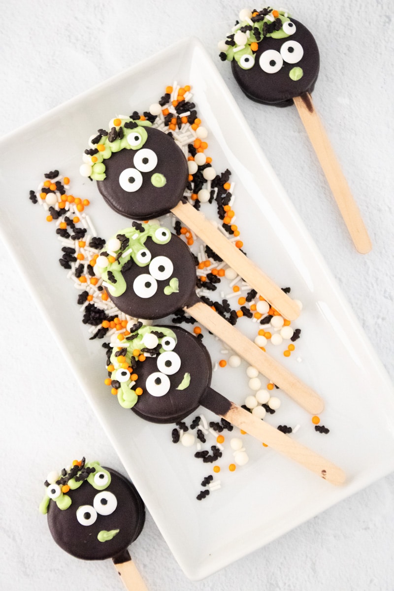 Cauldron Oreo Pops