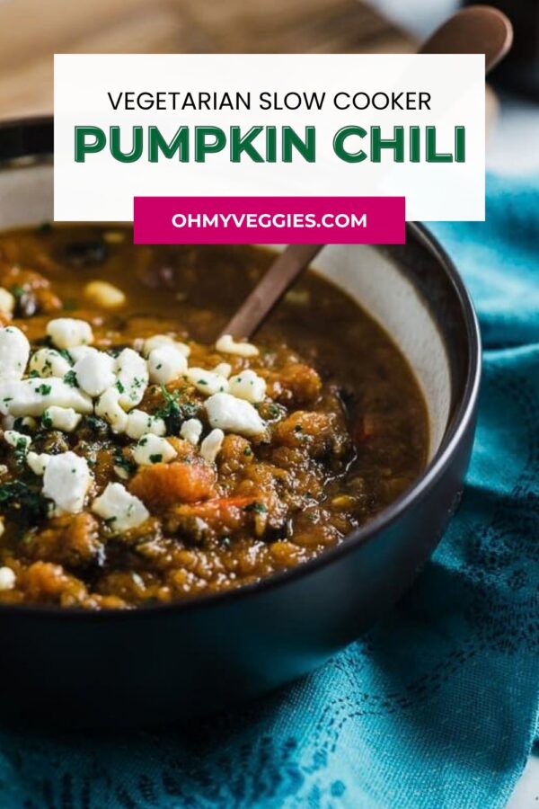 Vegetarian slow cooker pumpkin chili Pinterest pin